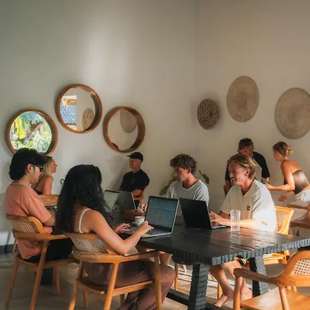 Co Day Uluwatu Boutique Stays-3